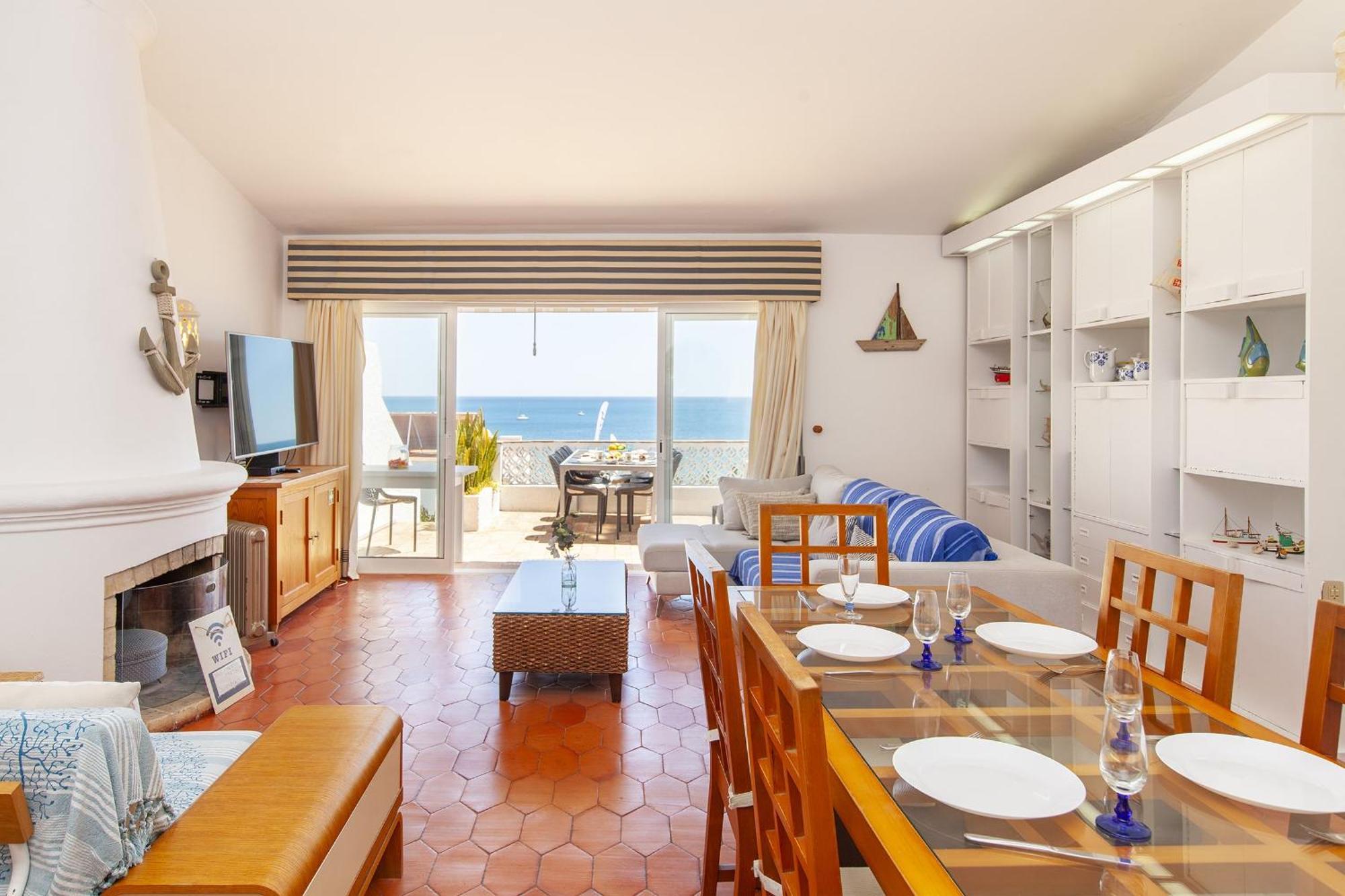 C22 - Beco Do Poco Beach Townhouse In Praia Da Luz Екстер'єр фото