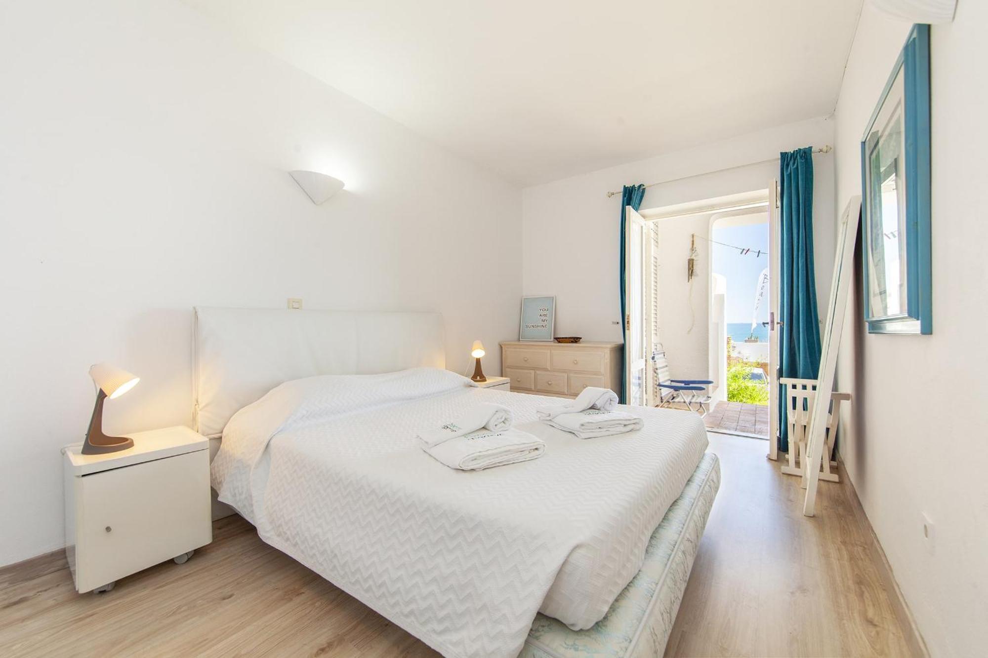 C22 - Beco Do Poco Beach Townhouse In Praia Da Luz Екстер'єр фото